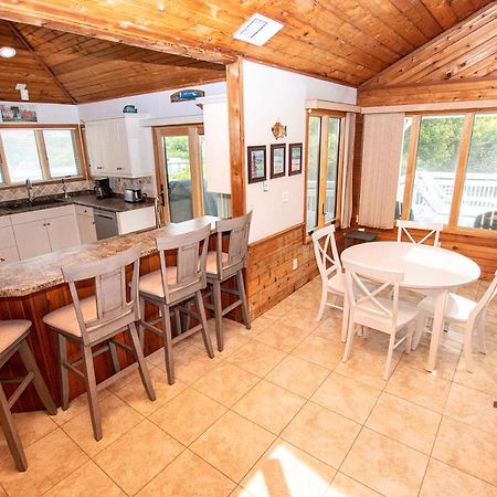 Wl933, Tale Of The Whale- Oceanfront, Private Beach Access, Gas Fireplace, Ocean Views Corolla Exterior foto